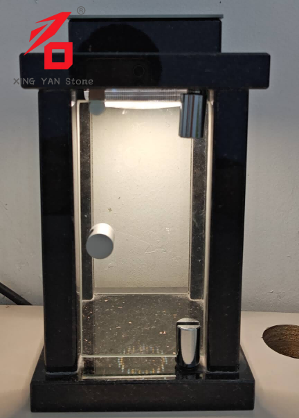 Kalmistu LED-lamp päikesepaneeliga